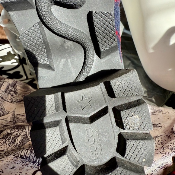 Gucci Women's Navy and Red Combat Boots - Picture 10 of 12